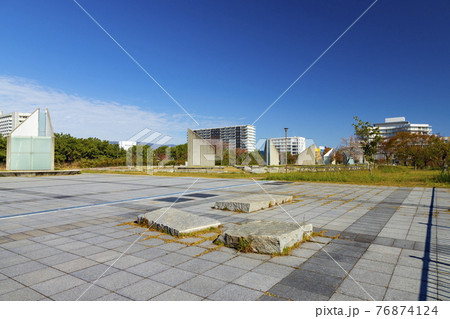 晩秋のポートアイランド南公園　神戸市中央区港島にて 76874124