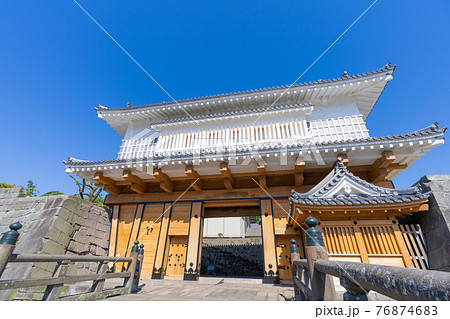 鹿児島城（鶴丸城）と鹿児島県歴史資料センター黎明館 76874683