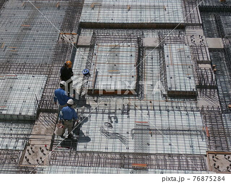 床スラブの配筋工事 床スラブの配筋工事 76875284