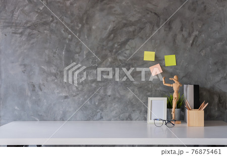 Work space Mock up white tabletop with books and pencils on white wood desk with copy space for products display montage 76875461