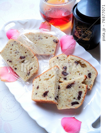 おいしい！　手作りチョコバナナのパウンドケーキ 76877071