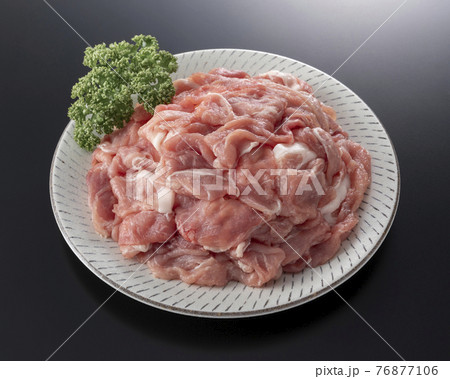 豚肉　切り落とし 76877106