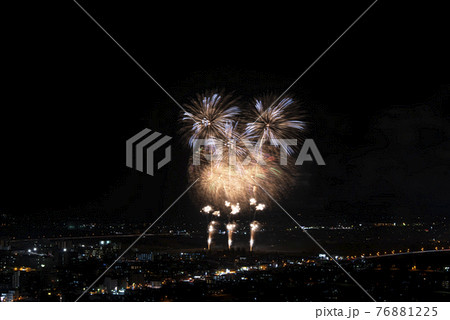 【長野県】長野えびす講煙火大会と長野市の夜景 【長野県】長野えびす講煙火大会と長野市の夜景 76881225