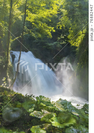Marmore falls, Cascata delle Marmore, in Umbria region, Italy Marmore falls, Cascata delle Marmore, in Umbria region, Italy 76882447