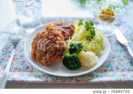 みんな大好きメンチカツ 76894709