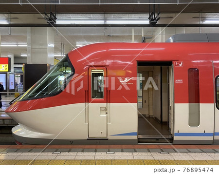 豪華列車で楽しむ旅行 豪華列車で楽しむ旅行 76895474