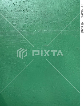 ターコイズ色の壁 76896313