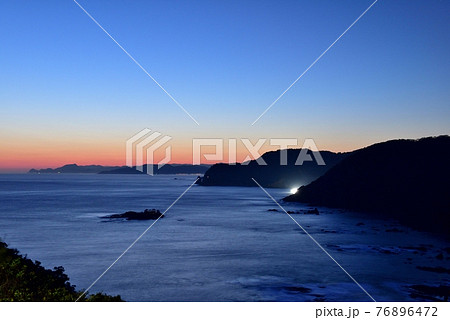 日和山海岸の朝日 日和山海岸の朝日 76896472
