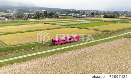阿蘇の南阿蘇鉄道の空撮 阿蘇の南阿蘇鉄道の空撮 76897425