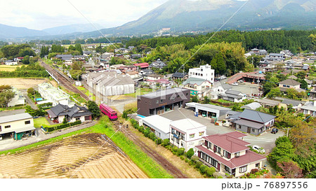阿蘇の南阿蘇鉄道の空撮 阿蘇の南阿蘇鉄道の空撮 76897556