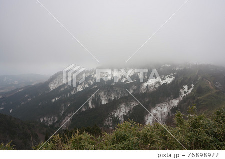 《岡山県》冬の季節、高清水トレイルの風景 76898922