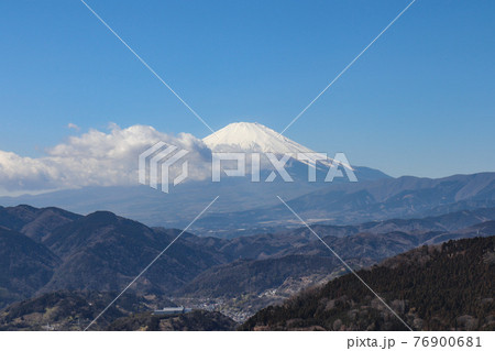 松田山から見た富士山（神奈川県） 76900681