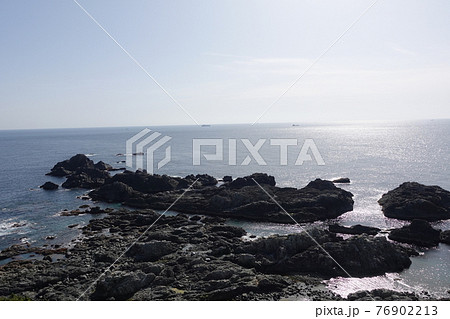 和歌山県串本町潮岬灯台からの景色 太平洋 和歌山県串本町潮岬灯台からの景色 太平洋 76902213
