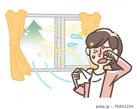 窓から入ってくる花粉で目が痒い女性 76903204