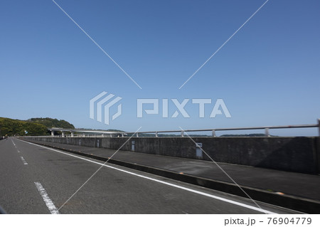 南紀　串本大橋を走る 76904779