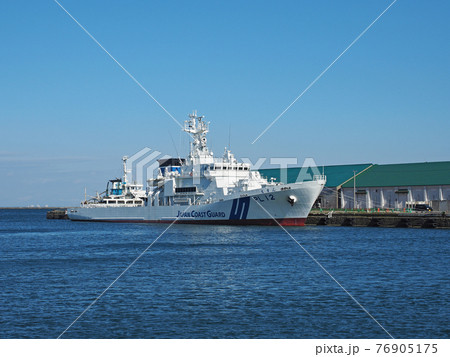 小樽港に停泊中の巡視船「えさん」 76905175