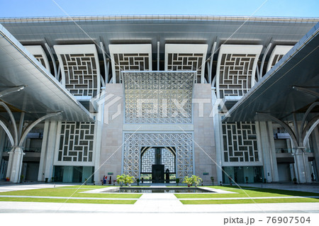 Tuanku Mizan zainal abidin mosque Tuanku Mizan zainal abidin mosque 76907504