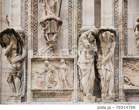 ミラノのドゥオモ　ミラノ大聖堂 76914766