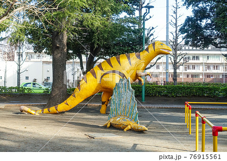品川区立子供の森公園の恐竜模型 ティラノサウルス の写真素材