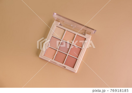 ye shadow palette swatches on pastel beige background 76918185