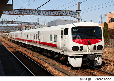 JR東日本線の非電化区間検測車「East i-D」 76924222