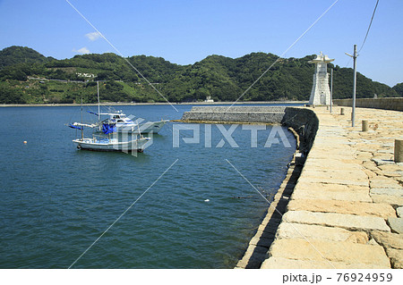 安芸灘とびしま海道の夏景色 御手洗港 安芸灘とびしま海道の夏景色 御手洗港 76924959