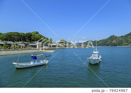 安芸灘とびしま海道の夏景色　御手洗港 76924967