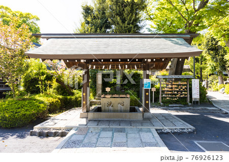 (東京都ー風景)松陰神社の手水舎 (東京都ー風景)松陰神社の手水舎 76926123
