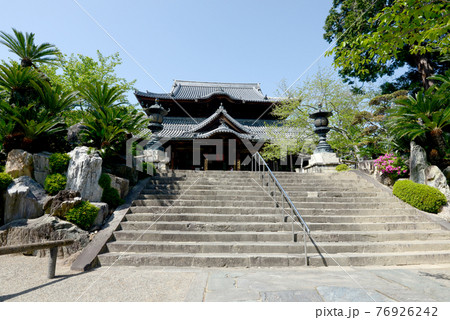 粉河寺　本堂　和歌山県紀の川市 76926242