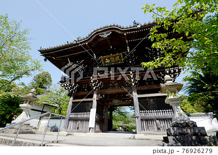 粉河寺　中門　和歌山県紀の川市 76926279