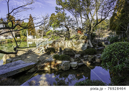 明王院　放生池　岡山県浅口市 76928464