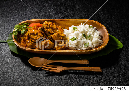 チキンカレー Asian style very spicy chicken curry チキンカレー Asian style very spicy chicken curry 76929908