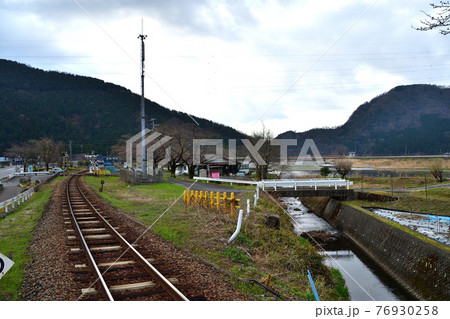 無人駅の風景 無人駅の風景 76930258