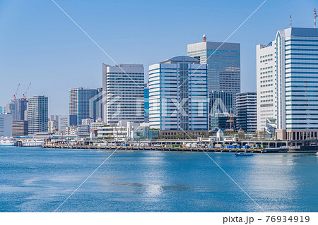東京の都市風景 築地大橋から竹橋方面 東京の都市風景 築地大橋から竹橋方面 76934919