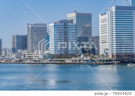 東京の都市風景 築地大橋から竹橋方面 東京の都市風景 築地大橋から竹橋方面 76934920