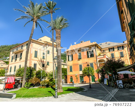 The strret at small Bonassola 76937222