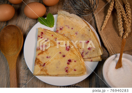 Ginger and Raspberry Chip Pancakes Recipe Ginger and Raspberry Chip Pancakes Recipe 76940283