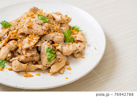 stir-fried chicken with garlic stir-fried chicken with garlic 76942788