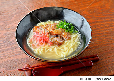 注）湯気は合成です。沖縄そば、そーきそば、ソーキそば、沖縄料理、ローカルフード、地元グルメ。 76943692