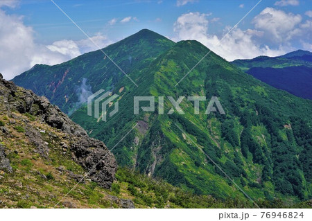 焼山頂上からの火打山 焼山頂上からの火打山 76946824