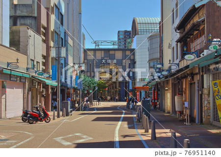 【愛媛県松山市】 松山ロープウェー商店街と大街道 【愛媛県松山市】 松山ロープウェー商店街と大街道 76951140