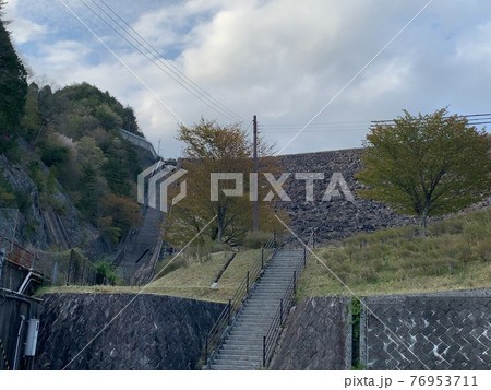 壮大な建造物、兵庫県生野の黒川ダム 76953711