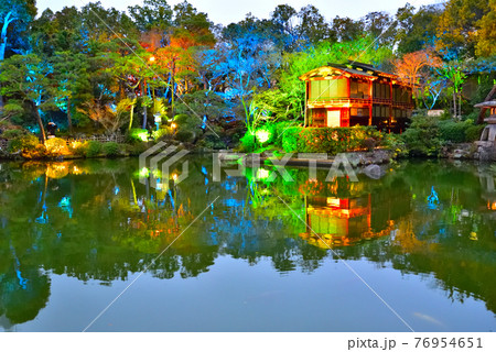 神戸市相楽園 船屋形(重要文化財)のイルミネーション 神戸市相楽園 船屋形(重要文化財)のイルミネーション 76954651