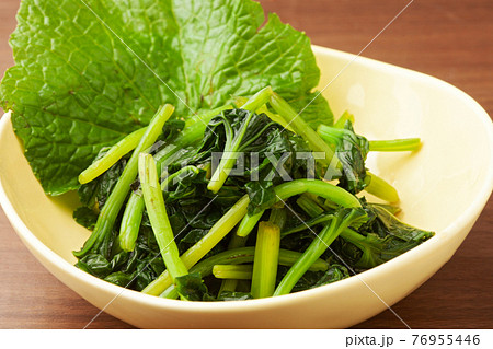 葉わさびの醤油漬けの写真素材