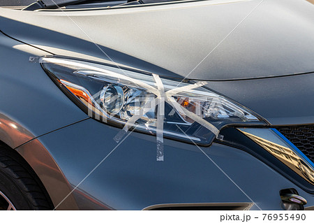 古い自動車のヘッドライト Headlight of the old car 古い自動車のヘッドライト Headlight of the old car 76955490