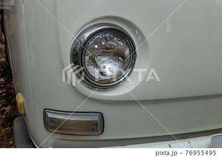 古い自動車のヘッドライト Headlight Of The Old Carの写真素材 古い自動車のヘッドライト Headlight Of The Old Carの写真素材