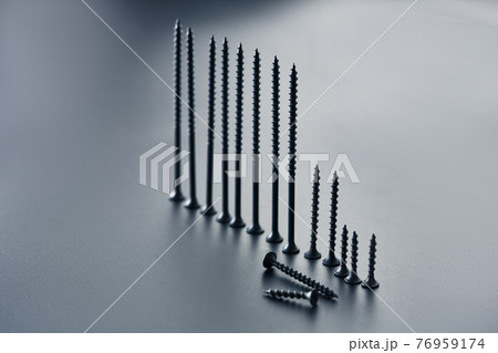 Set of self-tapping wood screws, grey background 76959174
