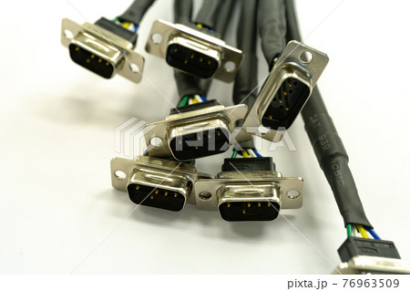【電線加工】D-Subコネクタを取り付けたケーブル【工業】 【電線加工】D-Subコネクタを取り付けたケーブル【工業】 76963509