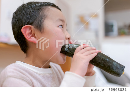 7 years old 7 years old 76968021