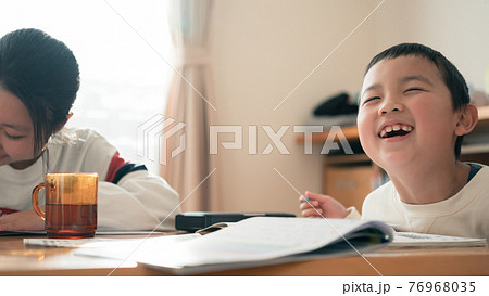 7 years old 76968035